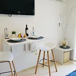 Jasmine A17 Cozy Sunny Apartment *