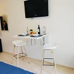 Jasmine A17 Cozy Sunny Apartment