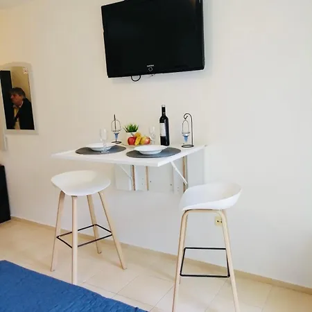 Jasmine A17 Cozy Sunny Lejlighed